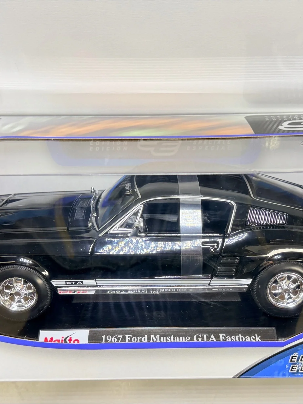 Maisto Black 1967 Ford Mustang GTA Fastback Die-Cast Model
